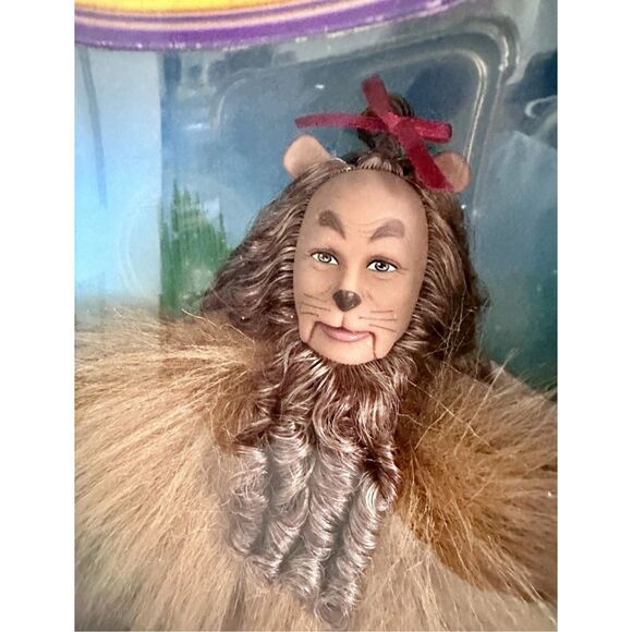 Wizard Of Oz Cowardly Lion Doll Pink Label Barbie Collector Doll 2006 - Picture 2 of 5
